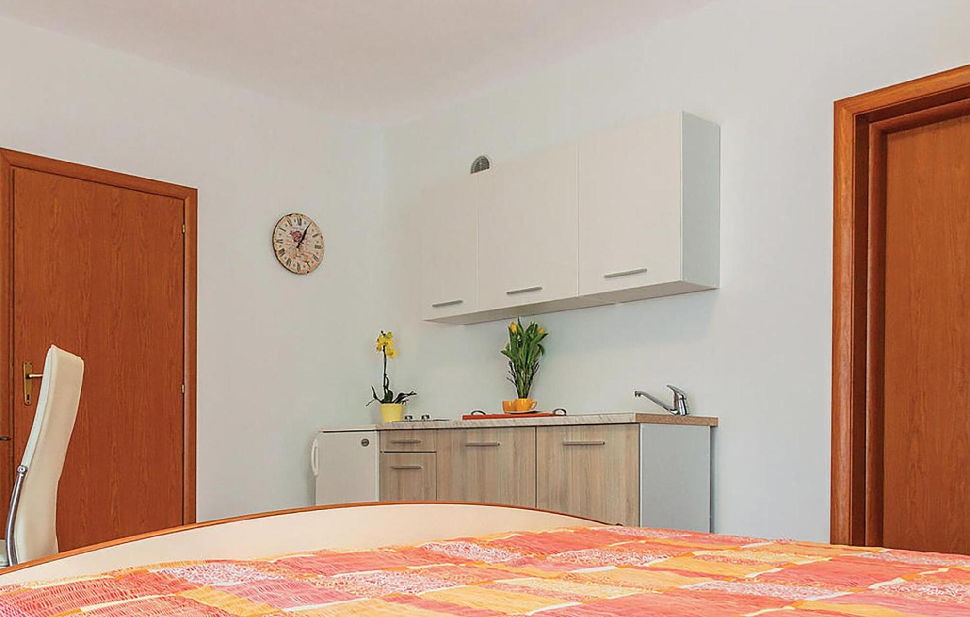 Gorgeous Apartment In Fazana With Wifi Экстерьер фото